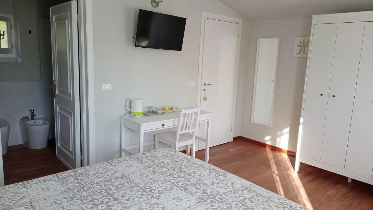 Bed and Breakfast Caterina E L'Indaco Sarzana Bed & Breakfast